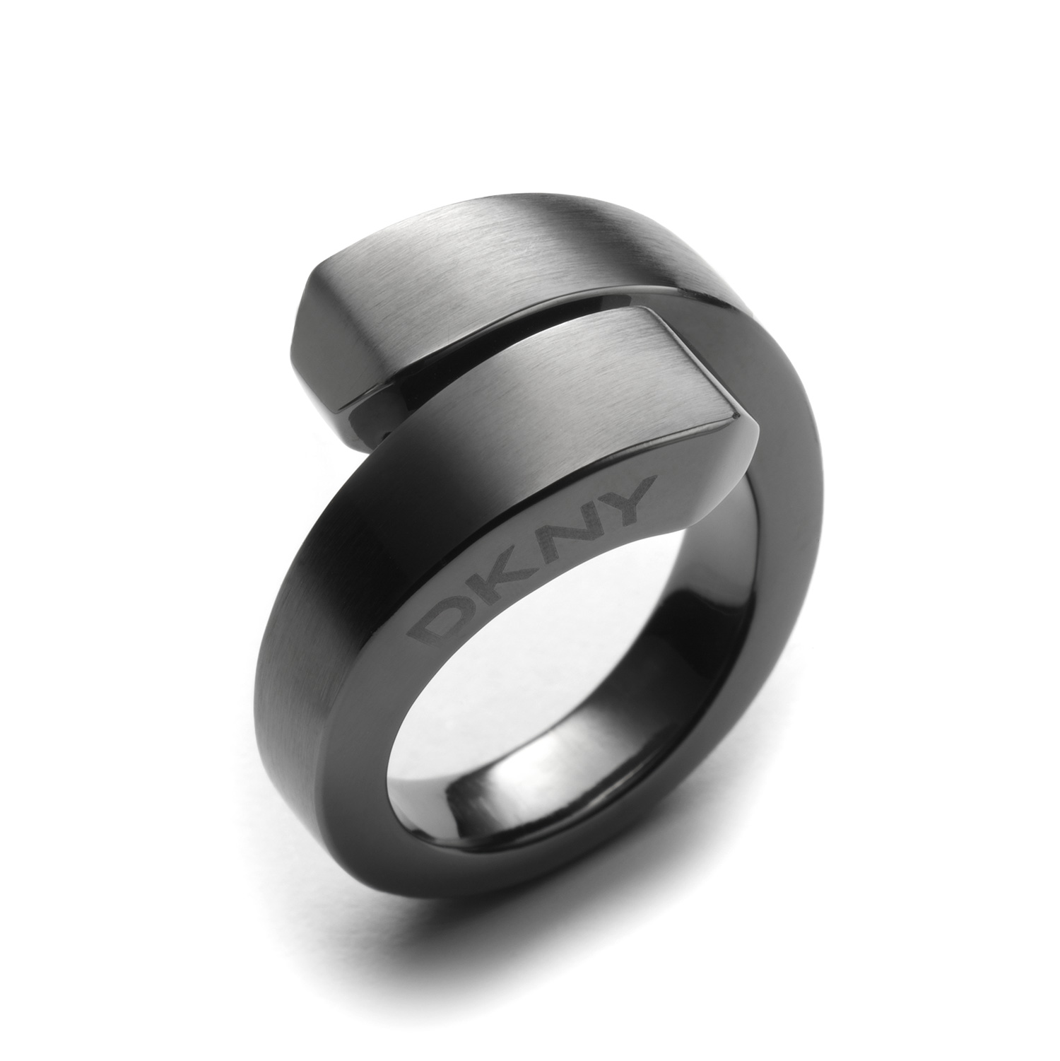 E Commerce Ring Photography https://www.alexhamphotography.com/